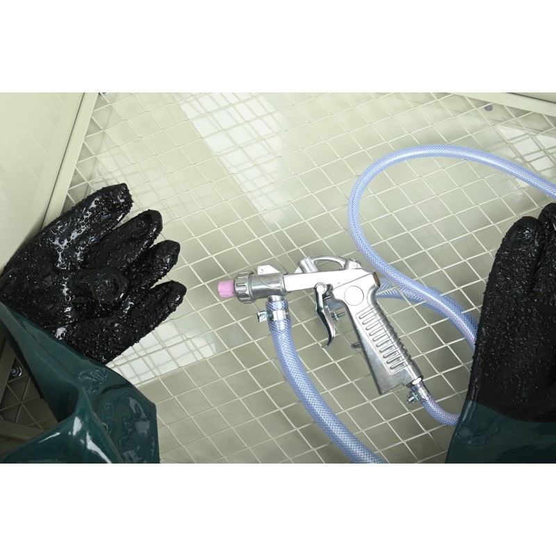 pistolet, gants et buse de la cabine 90L de BPAC