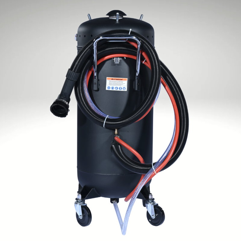 Sableuse à aspiration noire 106 litres par BPAC