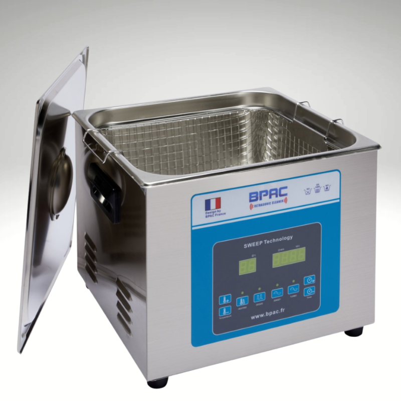 Vue intérieure cuve ultrasons 15L SWEEP+DEGAS+TURBO avec panier