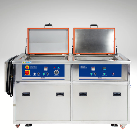 Vue de face du nettoyeur ultrasonic industriel BPAC 104 litres avec sécheur intégré - (2 Cuves) Vue de face du nettoyeur ultrasonic industriel BPAC 104 litres avec sécheur intégré - (2 Cuves)