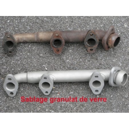 Sablage en cabine avec du granulat de verre Sablage en cabine avec du granulat de verre